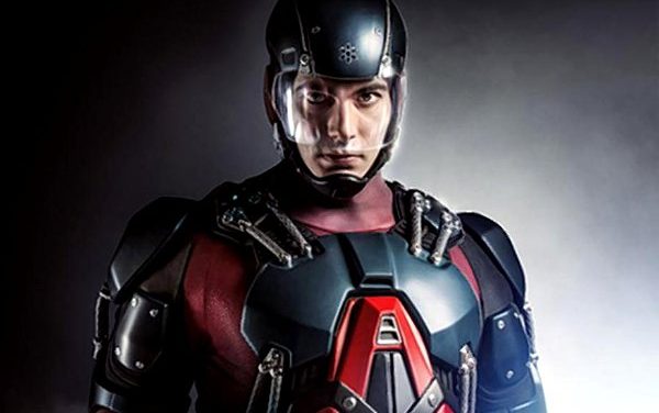 First Look at Brandon Routh’s Atom Costume On ARROW!