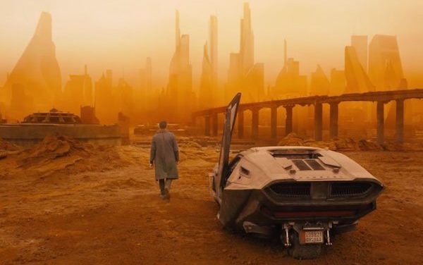 BLADE RUNNER 2049 Movie Trailer Looks Pretty Damn Great!